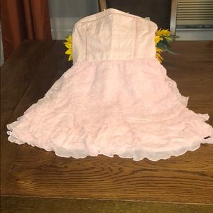❤️Abercrombie Light Pink Strapless Layered Dress❤️